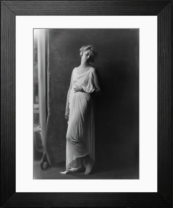 Framed Print : Florence Noyes dancers, between 1915 and 1918. Creator: Arnold Genthe Framed Print : Florence Noyes dancers, between 1915 and 1918. Creator: Arnold Genthe