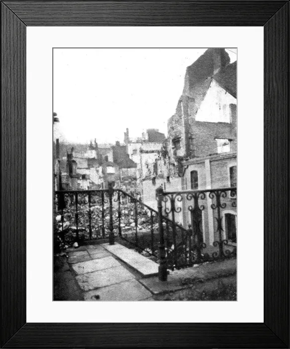 Framed Print : Dinant et Louvain: Dinant; le vide derriere les facades branlantes, 1914. Creator: Unknown Framed Print : Dinant et Louvain: Dinant; le vide derriere les facades branlantes, 1914. Creator: Unknown