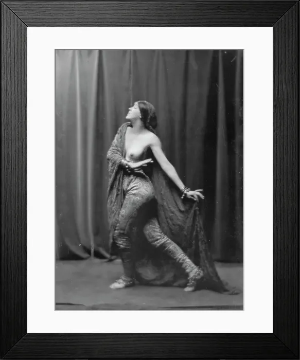 Framed Print : Fontaine, Miss, 1917 May 23. Creator: Arnold Genthe Framed Print : Fontaine, Miss, 1917 May 23. Creator: Arnold Genthe