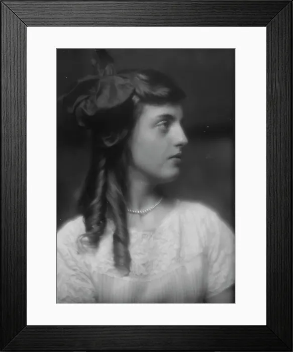 Framed Print : Graves, Antoinette, Miss, portrait photograph, 1913. Creator: Arnold Genthe Framed Print : Graves, Antoinette, Miss, portrait photograph, 1913. Creator: Arnold Genthe