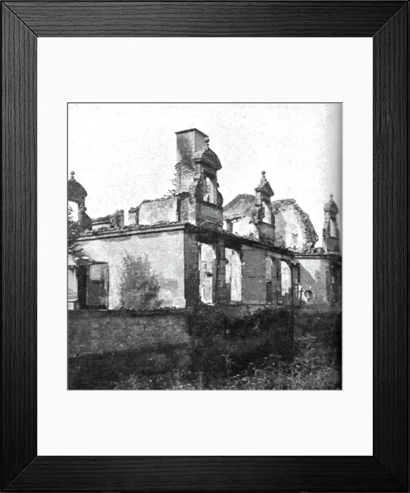 Framed Print : Nos regions Devastees; Une aile du chateau d'Etrepy (Marne), 1914. Creator: Unknown Framed Print : Nos regions Devastees; Une aile du chateau d'Etrepy (Marne), 1914. Creator: Unknown