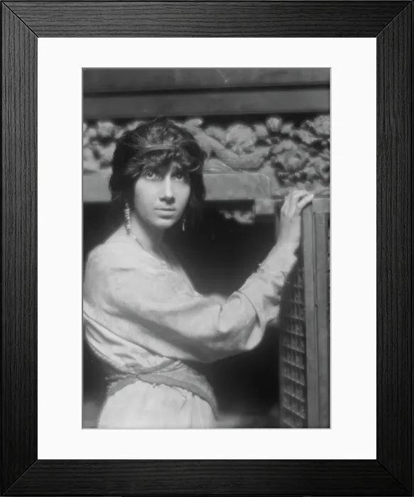 Framed Print : Gonzalez, Carmen de, portrait photograph, 1913 July 12. Creator: Arnold Genthe Framed Print : Gonzalez, Carmen de, portrait photograph, 1913 July 12. Creator: Arnold Genthe
