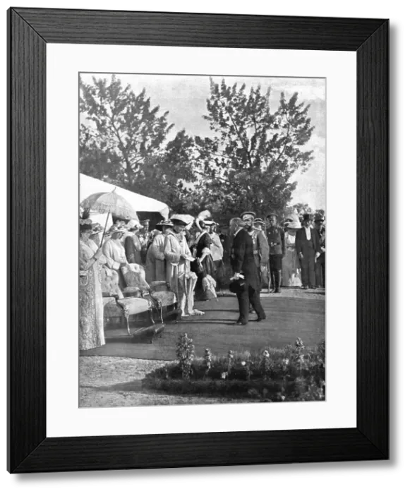 Framed Print : Le President de la Republique en Russie; Au Camp de Kransnoie-Selo, 22 juillet, 1914. Creator: Unknown Framed Print : Le President de la Republique en Russie; Au Camp de Kransnoie-Selo, 22 juillet, 1914. Creator: Unknown