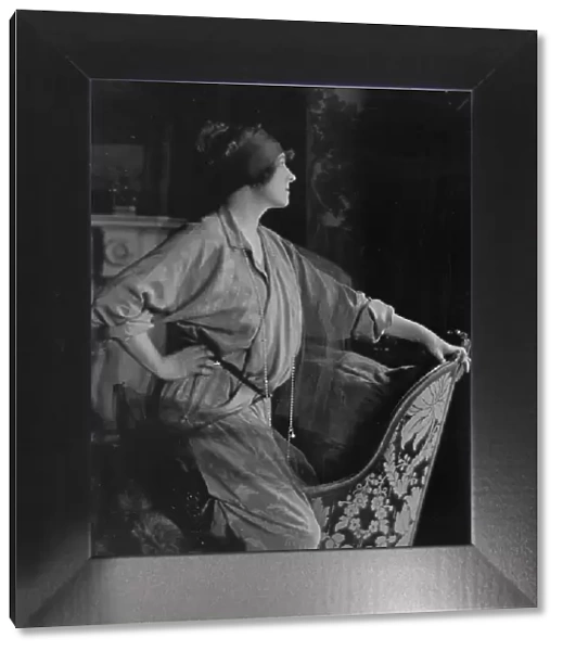 Guinness, Benjamin, Mrs. portrait photograph, 1916 Jan. 6. Creator: Arnold Genthe