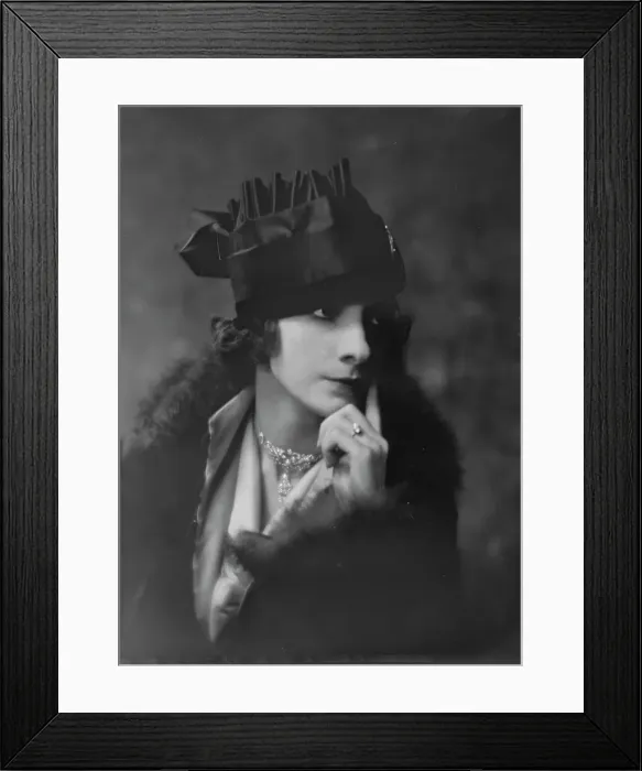 Framed Print : Guntar, Aida, Miss, portrait photograph, 1915 Dec. or 1916 Jan. Creator: Arnold Genthe Framed Print : Guntar, Aida, Miss, portrait photograph, 1915 Dec. or 1916 Jan. Creator: Arnold Genthe