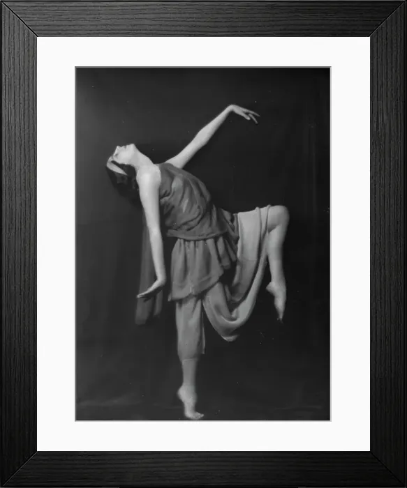 Framed Print : Marion Morgan dancer, between 1914 and 1927. Creator: Arnold Genthe Framed Print : Marion Morgan dancer, between 1914 and 1927. Creator: Arnold Genthe