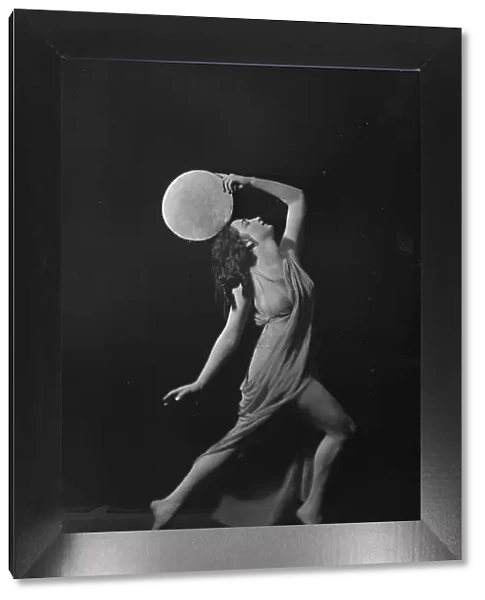 Marion Morgan dancer, between 1914 and 1927. Creator: Arnold Genthe