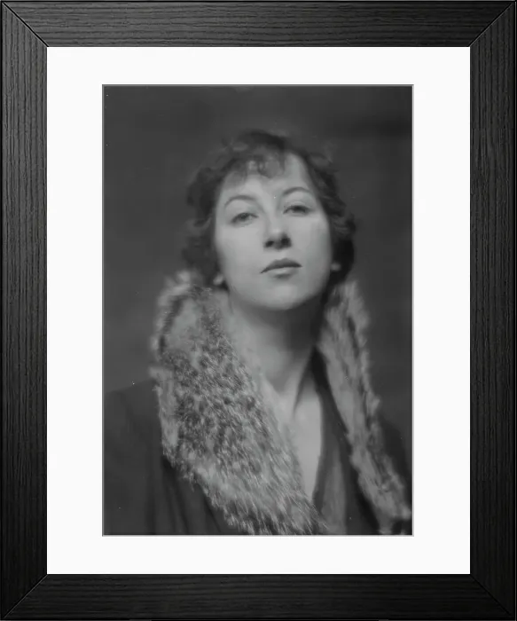 Framed Print : Gwynn, Miss, portrait photograph, 1915. Creator: Arnold Genthe Framed Print : Gwynn, Miss, portrait photograph, 1915. Creator: Arnold Genthe