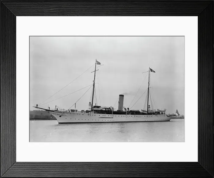 Framed Print : U.S.S. Mayflower, French Commn. 1917. Creator: Harris & Ewing. U.S.S. Mayflower, French Commn. 1917. Creator: Harris & Ewing Framed Print : U.S.S. Mayflower, French Commn. 1917. Creator: Harris & Ewing. U.S.S. Mayflower, French Commn. 1917. Creator: Harris & Ewing