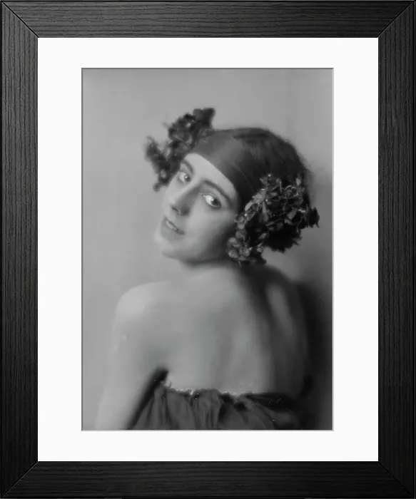 Framed Print : Marion Morgan dancer, portrait photograph, between 1914 and 1927. Creator: Arnold Genthe Framed Print : Marion Morgan dancer, portrait photograph, between 1914 and 1927. Creator: Arnold Genthe