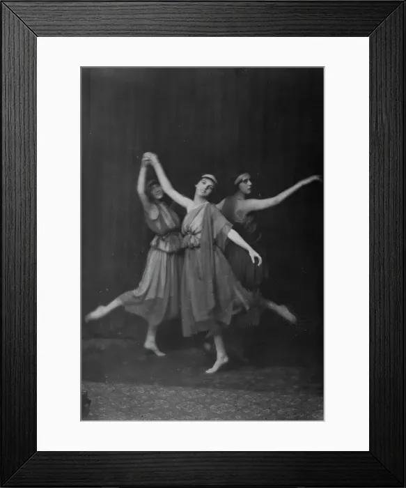 Framed Print : Marion Morgan dancers, between 1914 and 1927. Creator: Arnold Genthe Framed Print : Marion Morgan dancers, between 1914 and 1927. Creator: Arnold Genthe