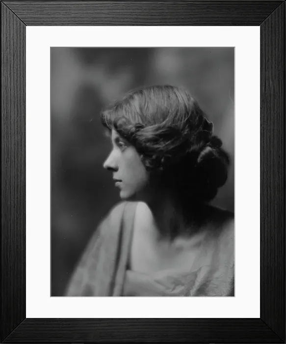 Framed Print : Hadden, Edith, portrait photograph, 1913. Creator: Arnold Genthe