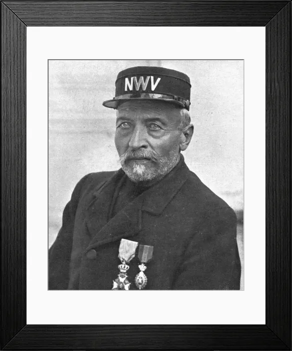 Framed Print : L'Alliance avec la mer; M Karel Cogge, qui assura l'inondation de la region de Nieuport, 1914. Creator: Polinet Framed Print : L'Alliance avec la mer; M Karel Cogge, qui assura l'inondation de la region de Nieuport, 1914. Creator: Polinet