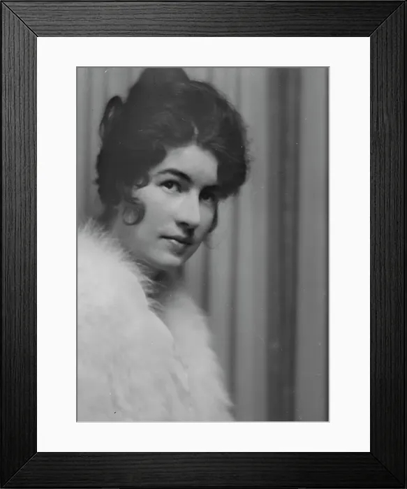 Framed Print : Hamilton, Helen, Miss, portrait photograph, ca. 1913. Creator: Arnold Genthe Framed Print : Hamilton, Helen, Miss, portrait photograph, ca. 1913. Creator: Arnold Genthe