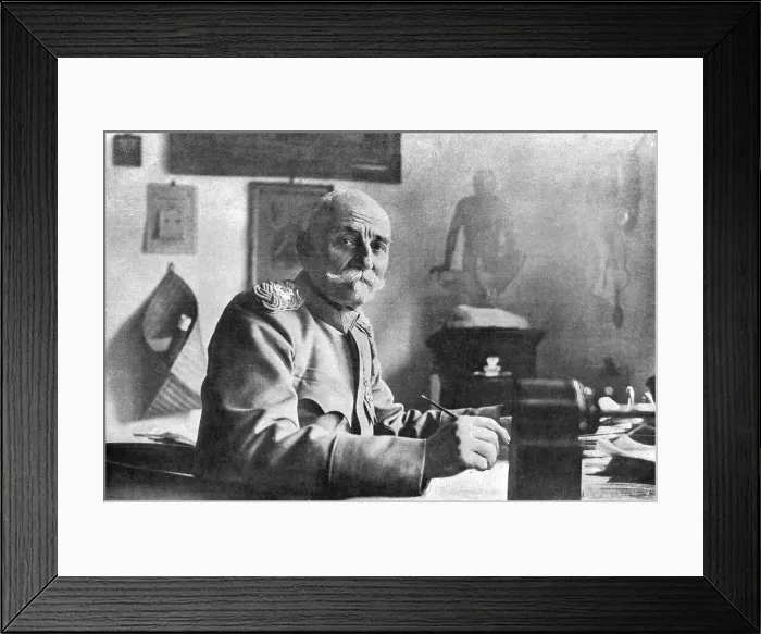 Framed Print : L'Ultimatum a la Serbie; Pierre I, Roi de Serbie, 1914. Creator: Unknown Framed Print : L'Ultimatum a la Serbie; Pierre I, Roi de Serbie, 1914. Creator: Unknown