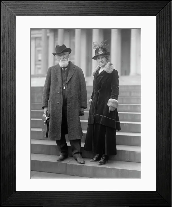 Framed Print : Hudson Maxim with wife Lillian Durban Maxim, 1917. Creator: Harris & Ewing. Hudson Maxim with wife Lillian Durban Maxim, 1917. Creator: Harris & Ewing Framed Print : Hudson Maxim with wife Lillian Durban Maxim, 1917. Creator: Harris & Ewing. Hudson Maxim with wife Lillian Durban Maxim, 1917. Creator: Harris & Ewing