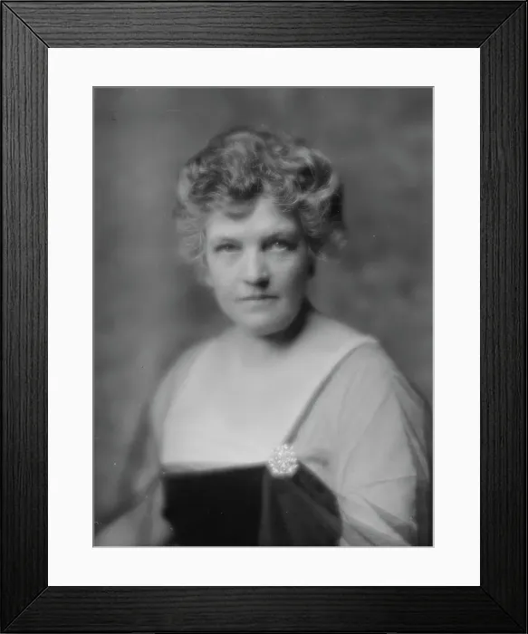 Framed Print : Hannah, John, Mrs. portrait photograph, 1914 Apr. 22. Creator: Arnold Genthe Framed Print : Hannah, John, Mrs. portrait photograph, 1914 Apr. 22. Creator: Arnold Genthe