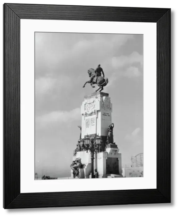 Framed Print : Travel views of Cuba and Guatemala, between 1899 and 1926. Creator: Arnold Genthe Framed Print : Travel views of Cuba and Guatemala, between 1899 and 1926. Creator: Arnold Genthe