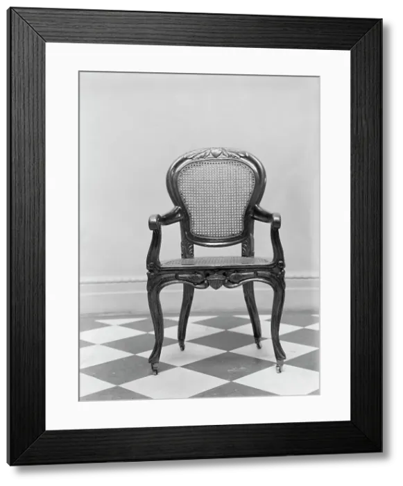 Framed Print : Chair of Abraham Lincoln, (1914). Creator: Harris & Ewing. Chair of Abraham Lincoln, (1914). Creator: Harris & Ewing Framed Print : Chair of Abraham Lincoln, (1914). Creator: Harris & Ewing. Chair of Abraham Lincoln, (1914). Creator: Harris & Ewing