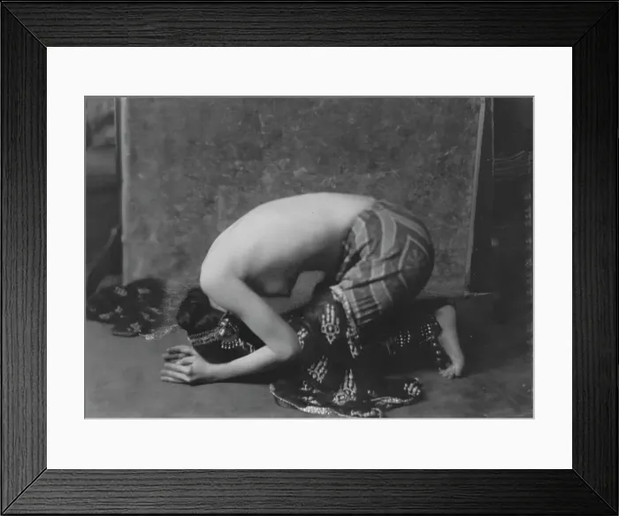Framed Print : Fontaine, Miss, 1916 Feb. 2. Creator: Arnold Genthe Framed Print : Fontaine, Miss, 1916 Feb. 2. Creator: Arnold Genthe