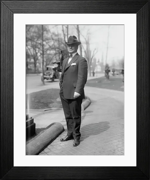 Framed Print : Major Victor M. Locke, Chief of The Choctaw, 1916. Creator: Harris & Ewing. Major Victor M. Locke, Chief of The Choctaw, 1916. Creator: Harris & Ewing Framed Print : Major Victor M. Locke, Chief of The Choctaw, 1916. Creator: Harris & Ewing. Major Victor M. Locke, Chief of The Choctaw, 1916. Creator: Harris & Ewing