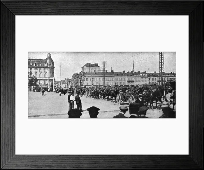 Framed Print : Le Nord de la France Envahi; La retraite strategique de l'armee franco-anglaise, 1914. Creator: Unknown Framed Print : Le Nord de la France Envahi; La retraite strategique de l'armee franco-anglaise, 1914. Creator: Unknown