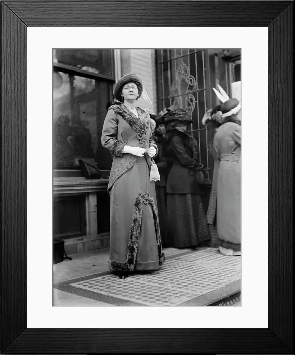Framed Print : Lois Irene Kimsey Marshall at Mrs. W. Wilson, 1st Breakfast, 1913. Creator: Harris & Ewing. Lois Irene Kimsey Marshall at Mrs. W. Wilson, 1st Breakfast, 1913. Creator: Harris & Ewing Framed Print : Lois Irene Kimsey Marshall at Mrs. W. Wilson, 1st Breakfast, 1913. Creator: Harris & Ewing. Lois Irene Kimsey Marshall at Mrs. W. Wilson, 1st Breakfast, 1913. Creator: Harris & Ewing