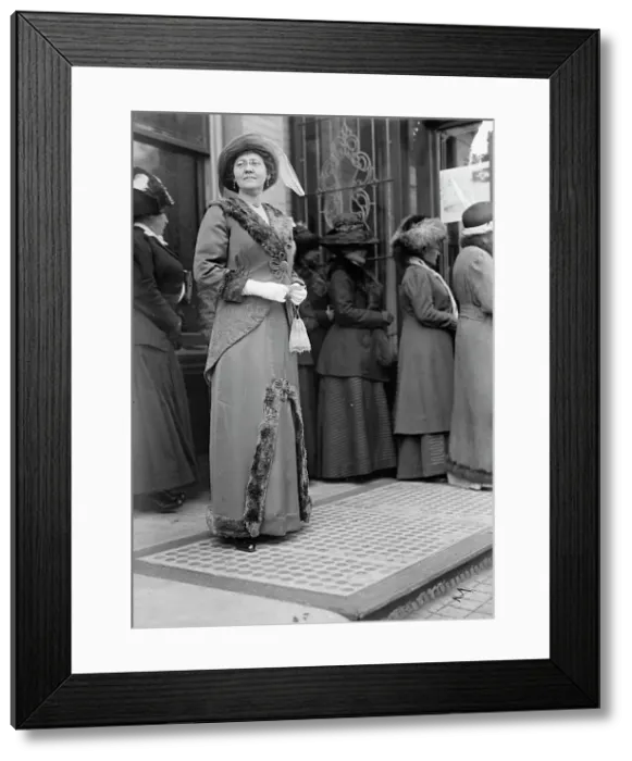 Framed Print : Lois Irene Kimsey Marshall at Mrs. W. Wilson, 1st Breakfast, 1913. Creator: Harris & Ewing. Lois Irene Kimsey Marshall at Mrs. W. Wilson, 1st Breakfast, 1913. Creator: Harris & Ewing Framed Print : Lois Irene Kimsey Marshall at Mrs. W. Wilson, 1st Breakfast, 1913. Creator: Harris & Ewing. Lois Irene Kimsey Marshall at Mrs. W. Wilson, 1st Breakfast, 1913. Creator: Harris & Ewing