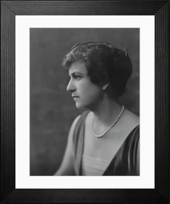 Framed Print : Heilbroner, L. Mrs. portrait photograph, 1916. Creator: Arnold Genthe Framed Print : Heilbroner, L. Mrs. portrait photograph, 1916. Creator: Arnold Genthe