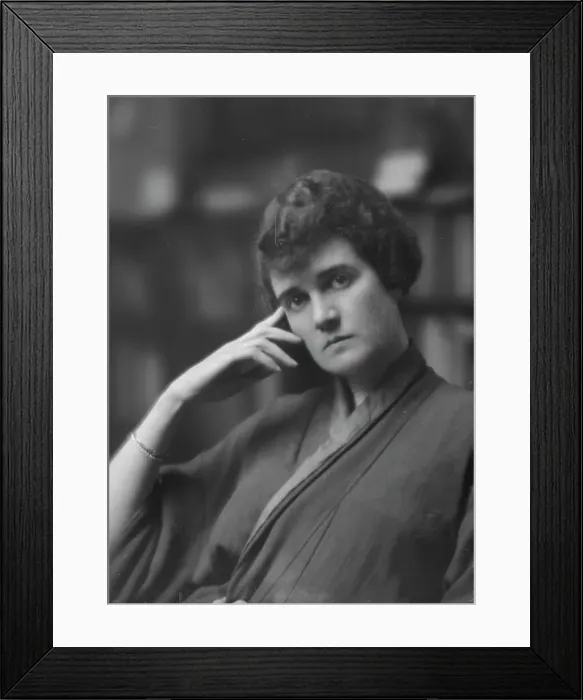 Framed Print : Heinz, Howard, Mrs. portrait photograph, 1916. Creator: Arnold Genthe Framed Print : Heinz, Howard, Mrs. portrait photograph, 1916. Creator: Arnold Genthe