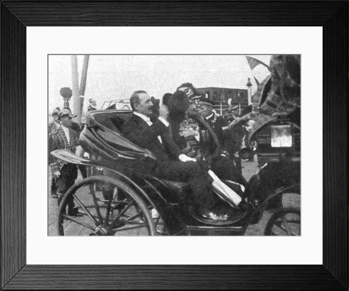 Framed Print : Le President de la Republique en Russie; Les ministres des Affaires etrangeres, 1914. Creator: Unknown Framed Print : Le President de la Republique en Russie; Les ministres des Affaires etrangeres, 1914. Creator: Unknown