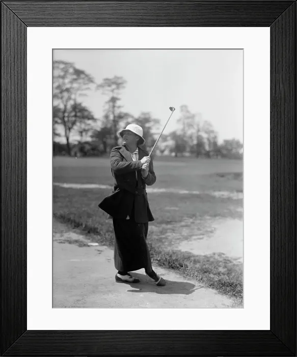 Framed Print : Mrs. Mann Playing Golf, 1916. Creator: Harris & Ewing. Mrs. Mann Playing Golf, 1916. Creator: Harris & Ewing Framed Print : Mrs. Mann Playing Golf, 1916. Creator: Harris & Ewing. Mrs. Mann Playing Golf, 1916. Creator: Harris & Ewing