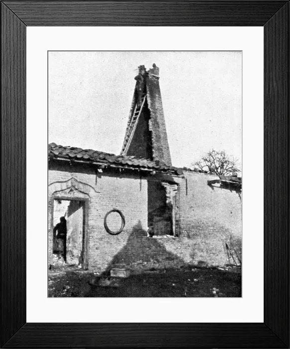 Framed Print : La vie en Campagne; Cette cheminee eventree forme un poste d'observation parfait, 1914. Creator: Unknown Framed Print : La vie en Campagne; Cette cheminee eventree forme un poste d'observation parfait, 1914. Creator: Unknown