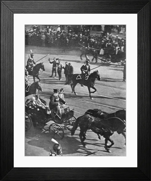 Framed Print : Le President de la Republique en Russie; A Saint-Petersbourg, 21 juillet, 1914. Creator: Unknown Framed Print : Le President de la Republique en Russie; A Saint-Petersbourg, 21 juillet, 1914. Creator: Unknown