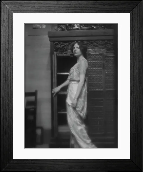 Framed Print : Hinckley, Arthur, Mrs. portrait photograph, 1913. Creator: Arnold Genthe Framed Print : Hinckley, Arthur, Mrs. portrait photograph, 1913. Creator: Arnold Genthe