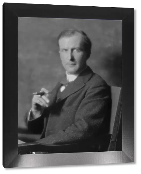 Huggins, Harvey O. Mr. or Harvey O'Higgins, portrait photograph, 1914. Creator: Arnold Genthe