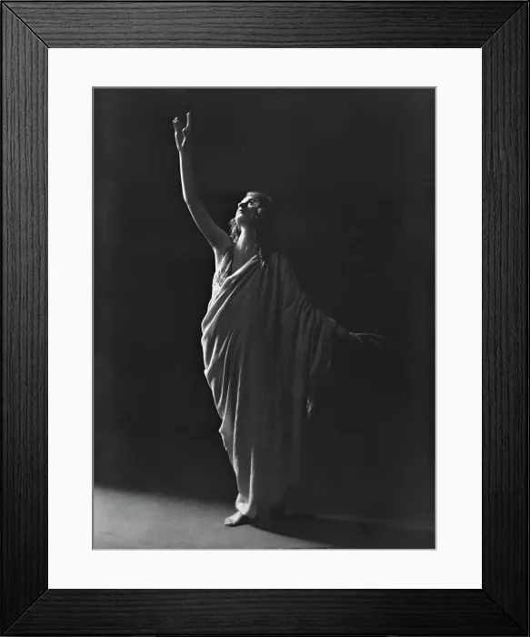 Framed Print : Isadora Duncan dancer, between 1915 and 1923. Creator: Arnold Genthe