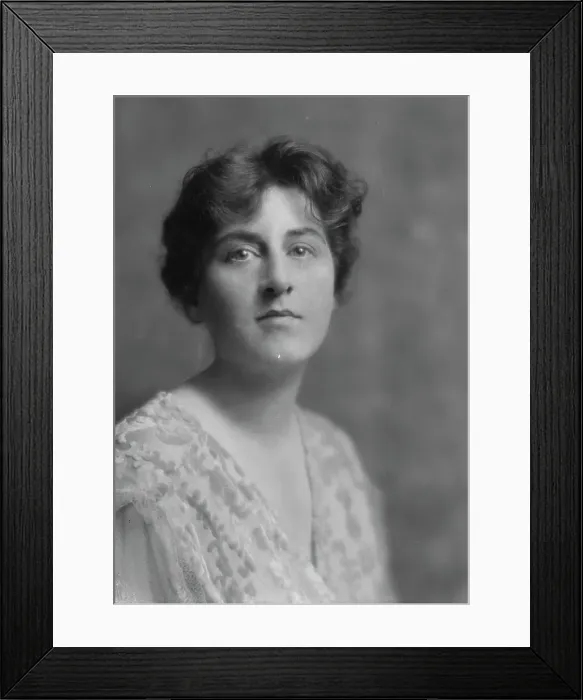 Framed Print : Ide, R.L. Mrs. portrait photograph, 1914 June 27. Creator: Arnold Genthe Framed Print : Ide, R.L. Mrs. portrait photograph, 1914 June 27. Creator: Arnold Genthe
