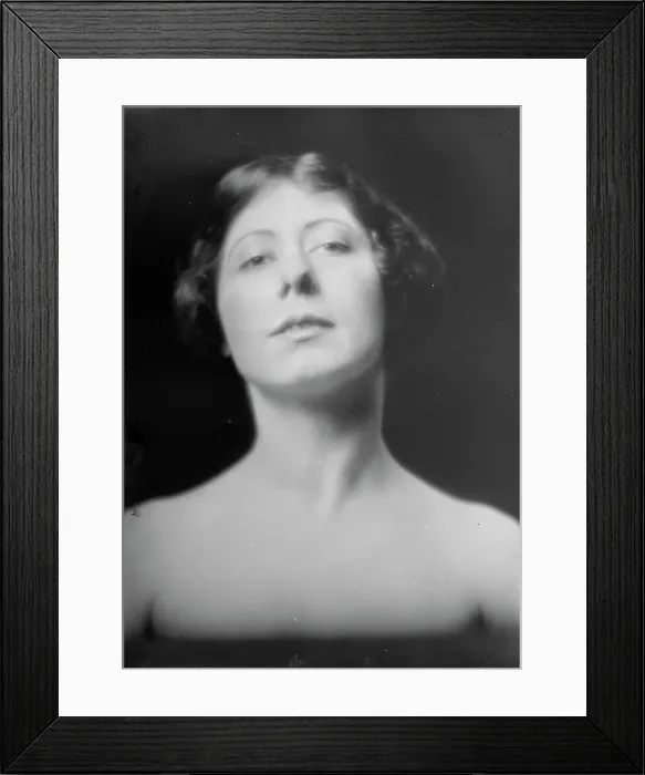 Framed Print : Illingsworth, Miss, portrait photograph, between 1917 and 1919. Creator: Arnold Genthe Framed Print : Illingsworth, Miss, portrait photograph, between 1917 and 1919. Creator: Arnold Genthe