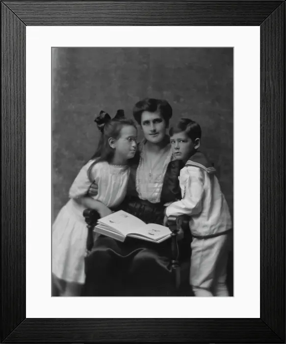 Framed Print : Esberg, A. Mrs. and children, portrait photograph, 1915 Feb. 10. Creator: Arnold Genthe Framed Print : Esberg, A. Mrs. and children, portrait photograph, 1915 Feb. 10. Creator: Arnold Genthe