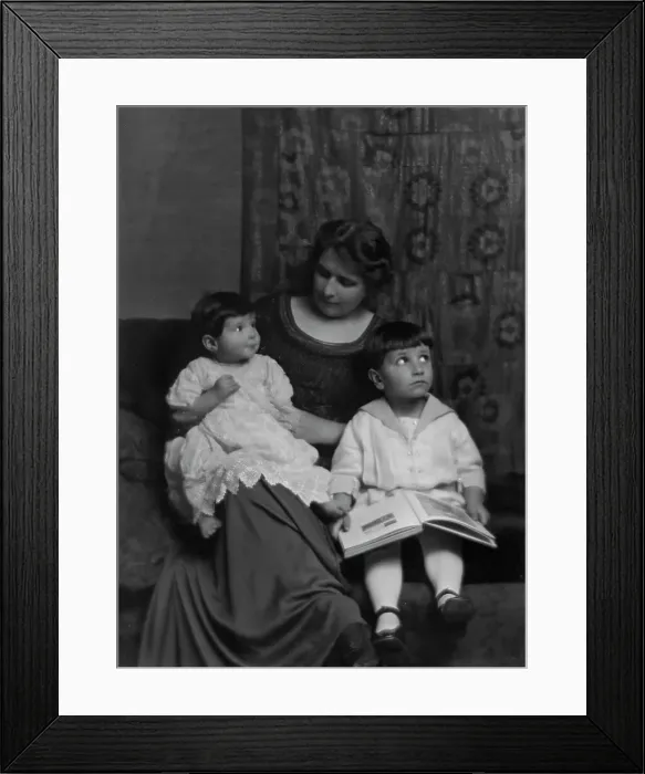 Framed Print : Lewis, Clarence, Mrs. and children, portrait photograph, 1915. Creator: Arnold Genthe Framed Print : Lewis, Clarence, Mrs. and children, portrait photograph, 1915. Creator: Arnold Genthe