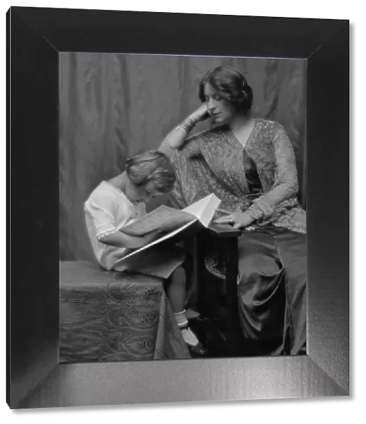 Unidentified woman and child, possibly Mrs. Charles I. McBurney and child, portrait... ca. 1912. Creator: Arnold Genthe