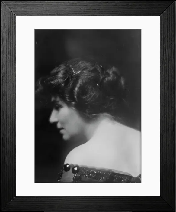 Framed Print : Shelton, Mrs. portrait photograph, 1913 July 17. Creator: Arnold Genthe Framed Print : Shelton, Mrs. portrait photograph, 1913 July 17. Creator: Arnold Genthe