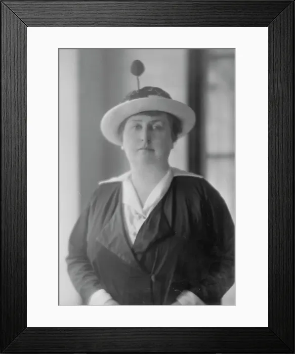 Framed Print : Smith, Garrit, Mrs. portrait photograph, 1915 July 6. Creator: Arnold Genthe Framed Print : Smith, Garrit, Mrs. portrait photograph, 1915 July 6. Creator: Arnold Genthe