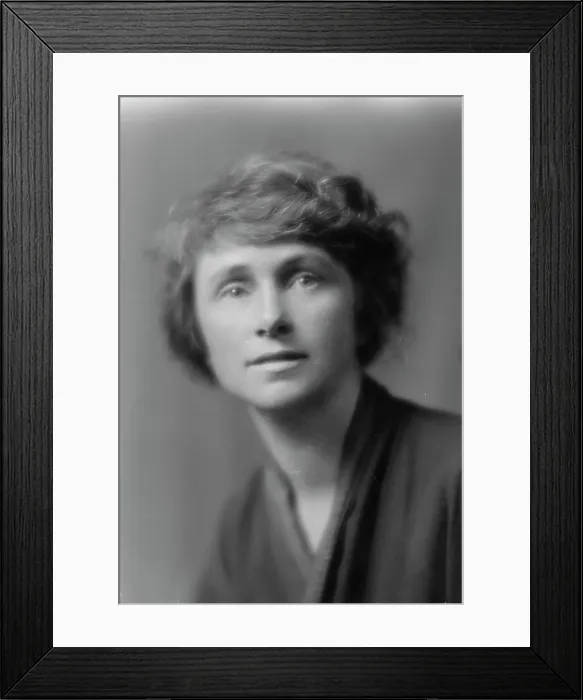 Framed Print : Jones, Margery, Miss, portrait photograph, 1914 Aug. 25. Creator: Arnold Genthe