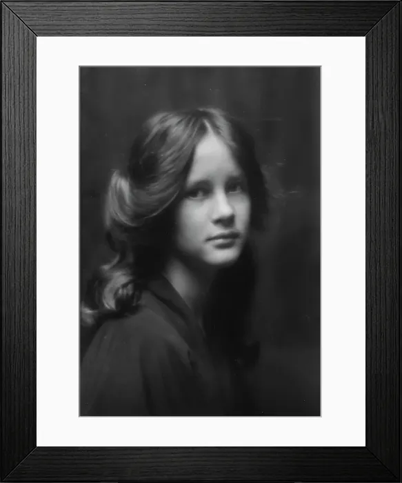 Framed Print : Stebbins, Jocelyn, Miss (Mrs. Fletcher), portrait photograph, 1912 or 1913. Creator: Arnold Genthe Framed Print : Stebbins, Jocelyn, Miss (Mrs. Fletcher), portrait photograph, 1912 or 1913. Creator: Arnold Genthe