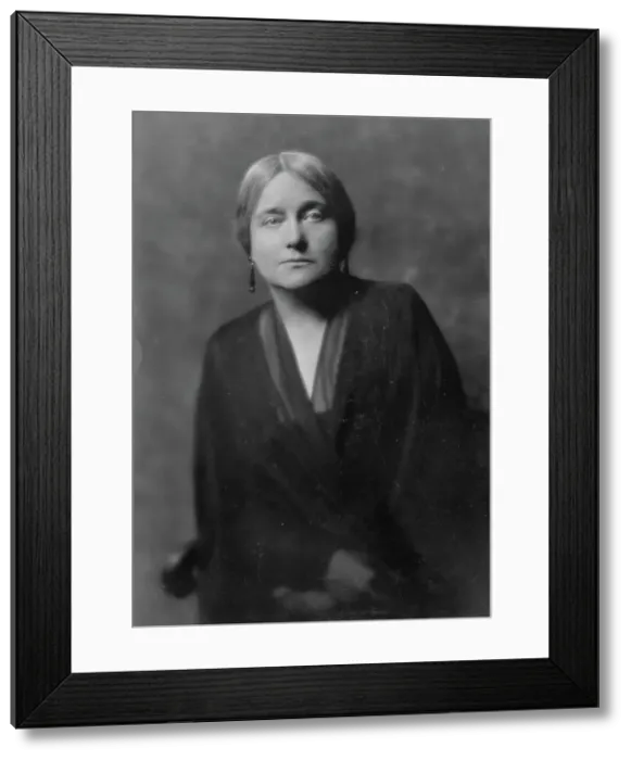 Framed Print : Kauser, Alice, Miss, portrait photograph, 1916. Creator: Arnold Genthe