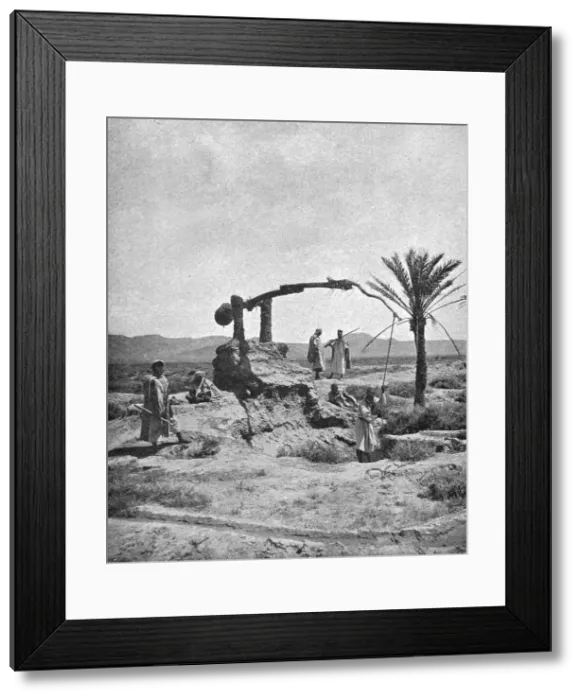 Framed Print : Un puits a bascule (khotara) ou cigogne'; Afrique du nord, 1914. Creator: Unknown. Un puits a bascule (khotara) ou cigogne'; Afrique du nord, 1914. Creator: Unknown Framed Print : Un puits a bascule (khotara) ou cigogne'; Afrique du nord, 1914. Creator: Unknown. Un puits a bascule (khotara) ou cigogne'; Afrique du nord, 1914. Creator: Unknown