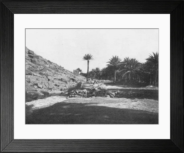 Framed Print : L'Oued Zousfana pres de Taghit; Afrique du nord, 1914. Creator: Unknown Framed Print : L'Oued Zousfana pres de Taghit; Afrique du nord, 1914. Creator: Unknown