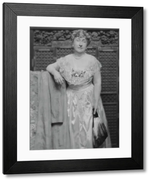 Framed Print : Truesdale, W.H. Mrs. portrait photograph, 1915. Creator: Arnold Genthe Framed Print : Truesdale, W.H. Mrs. portrait photograph, 1915. Creator: Arnold Genthe